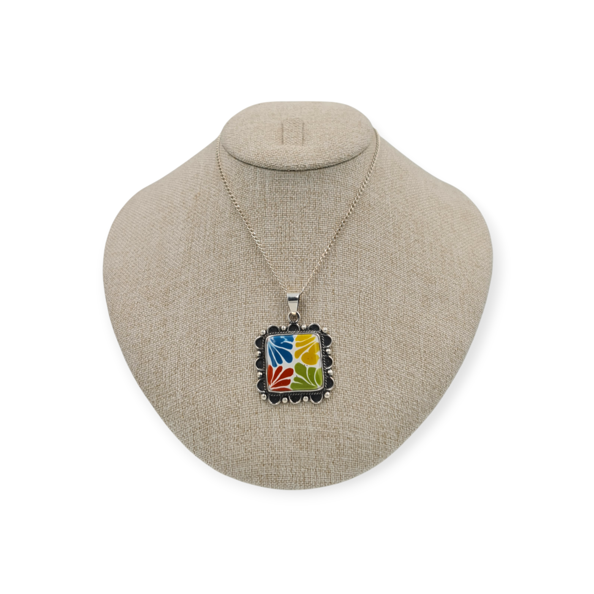 JUEGO PLATA CON TALAVERA CUADRADO(Dije) - Image 2