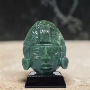 Sacerdote Maya en Jade 10.5 cm